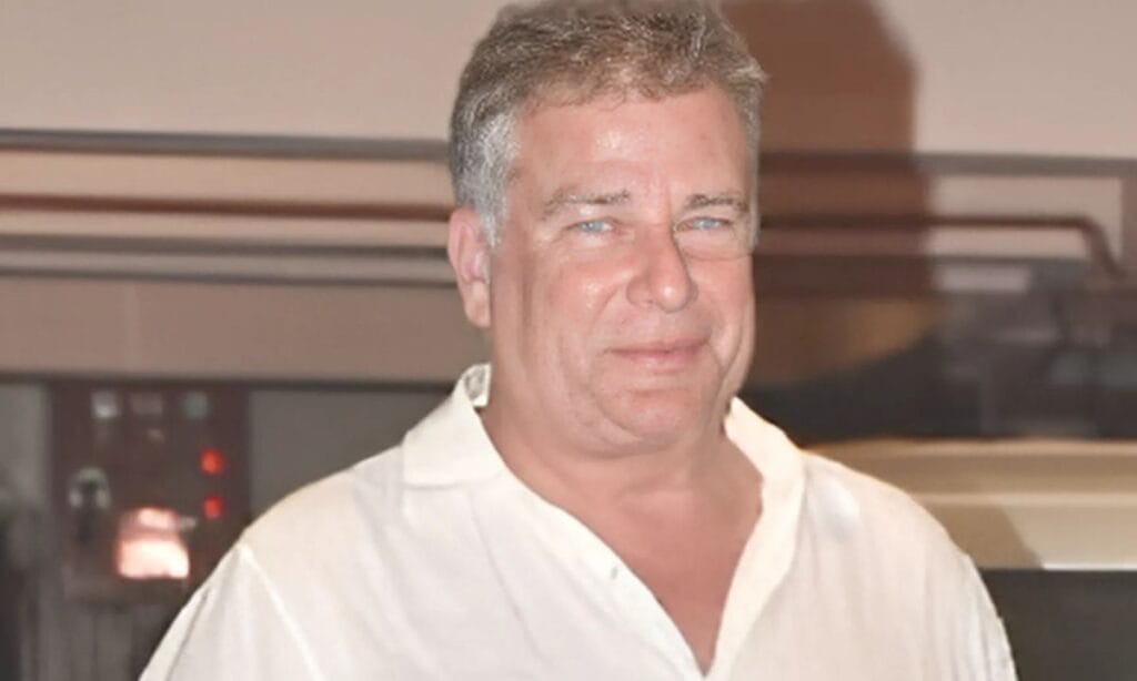 Karan Kapoor's Rare Appearance Sparks Bollywood Comeback Speculation