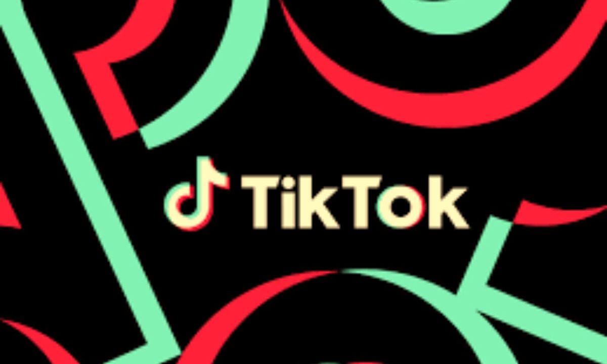 The Rise of TikTok Live in Nepal: Entertainment, Drama, and Easy Money