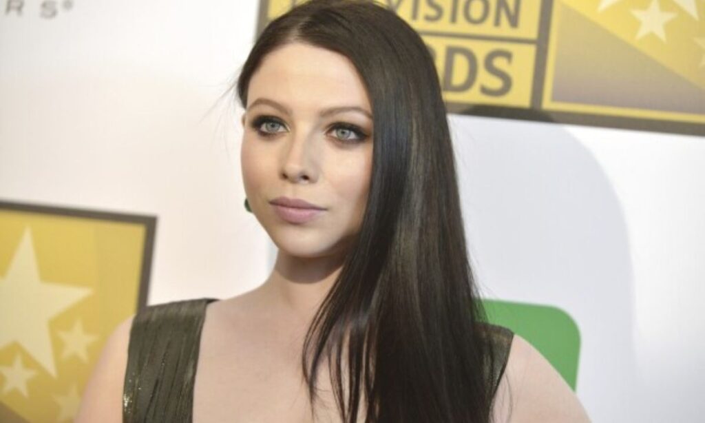 Hollywood Mourns Michelle Trachtenberg's Tragic Passing
