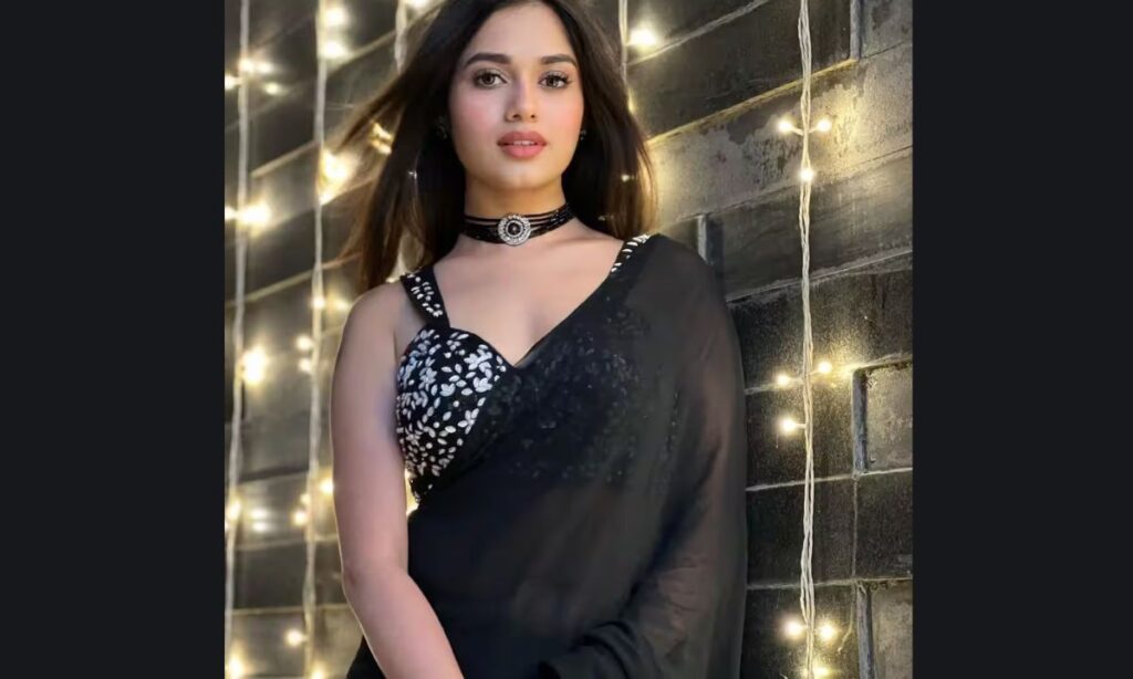 Jannat Zubair Shares Her Special Eid Celebrations in Medina