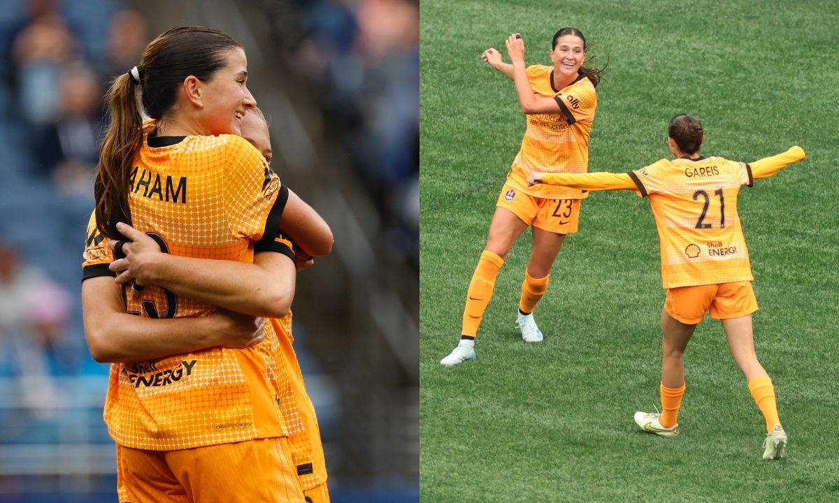 Houston Dash players celebrate goal against Seattle Reign in NWSL match