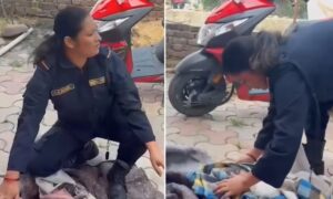 Woman Gives Birth by the Roadside with Help from Brave Police Officer