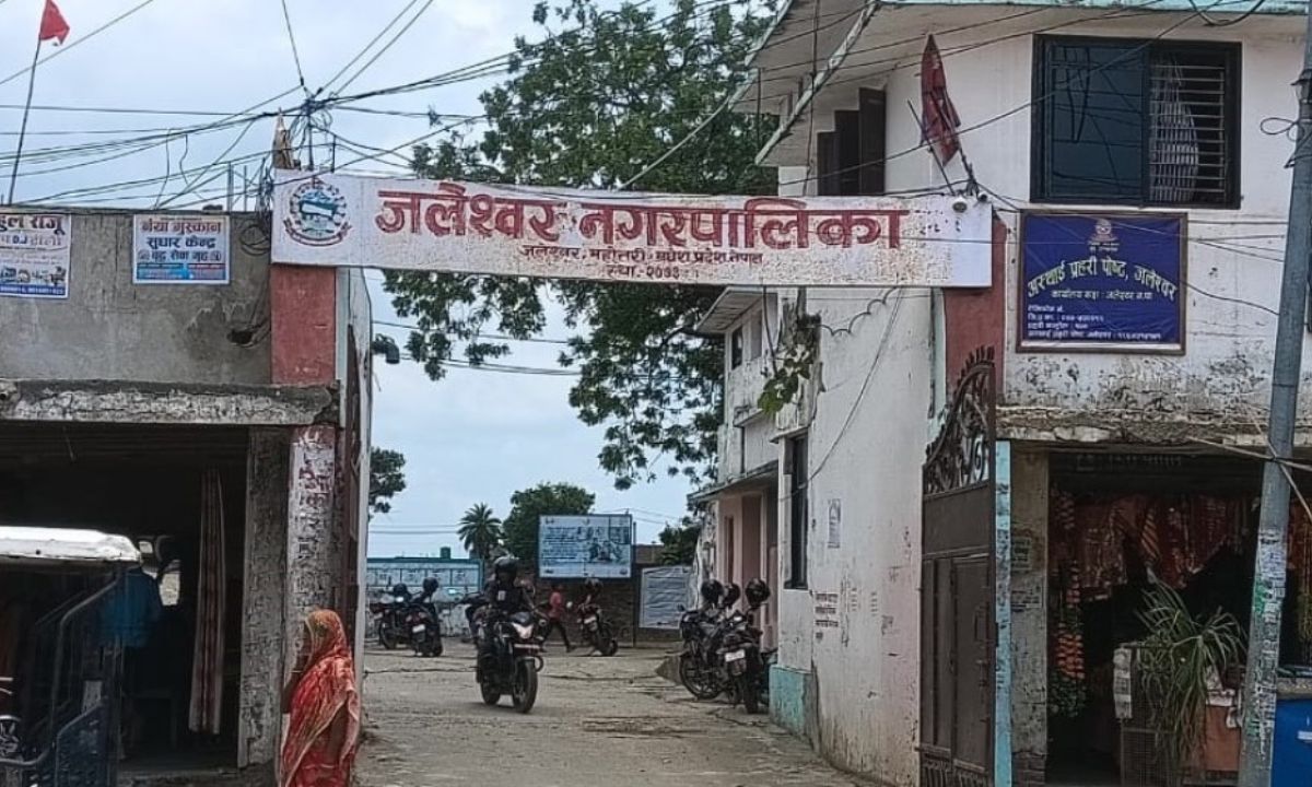 Did Jaleshwar Mayor Assault an Engineer Over CCTV Valuation Dispute