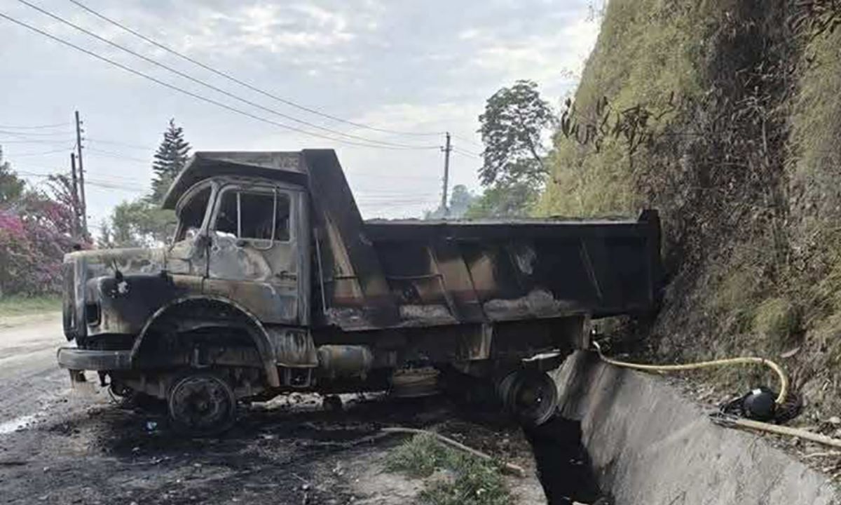 _Tipper Catches Fire on Araniko Highway in Kavre