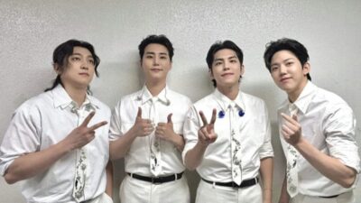 DAY6 fan meeting crowd facing strict ID checks outdoors