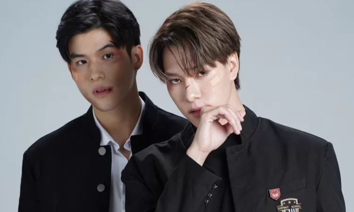 Sky and Nani pose as Saint and Shin from High School Frenemy
