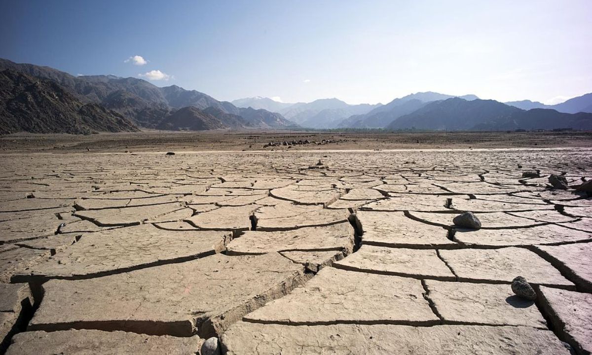 Water crisis in mid-monsoon