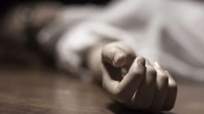 Youth dies crushed by his own vehicle in Dang